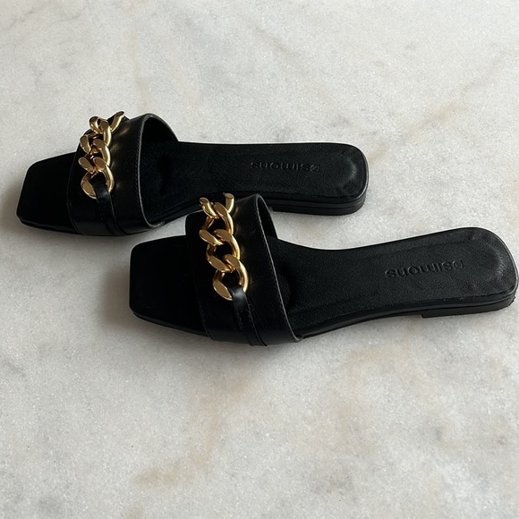 Black sandals from Simons. - Picture 5 of 5